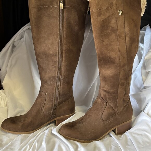 Tommy Hilfiger Brown Suede Knee High Boots Sherpa Trim Low Heel Zip – Women’s - Picture 3 of 8